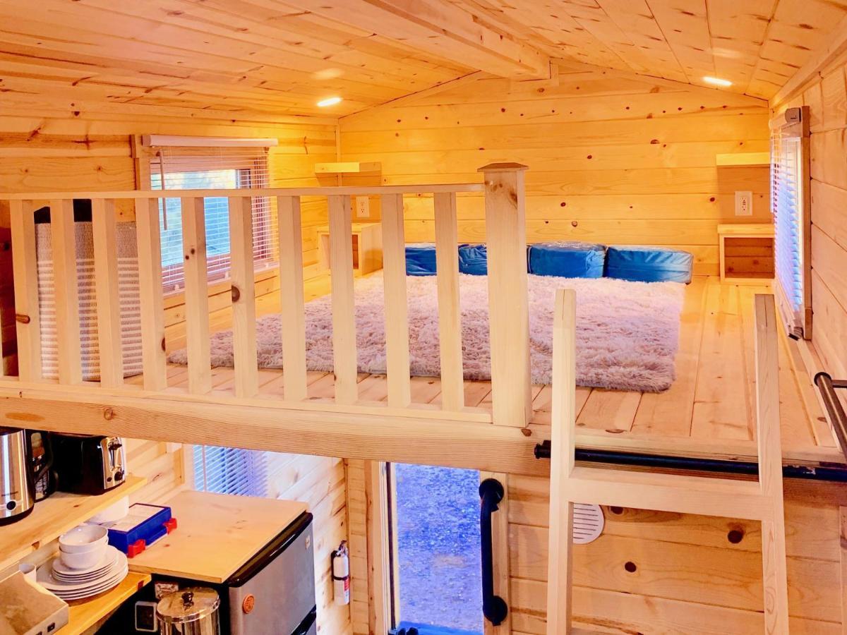 Cute Sedona Green-Certified Cedar Tiny Home 卡顿伍德 外观 照片