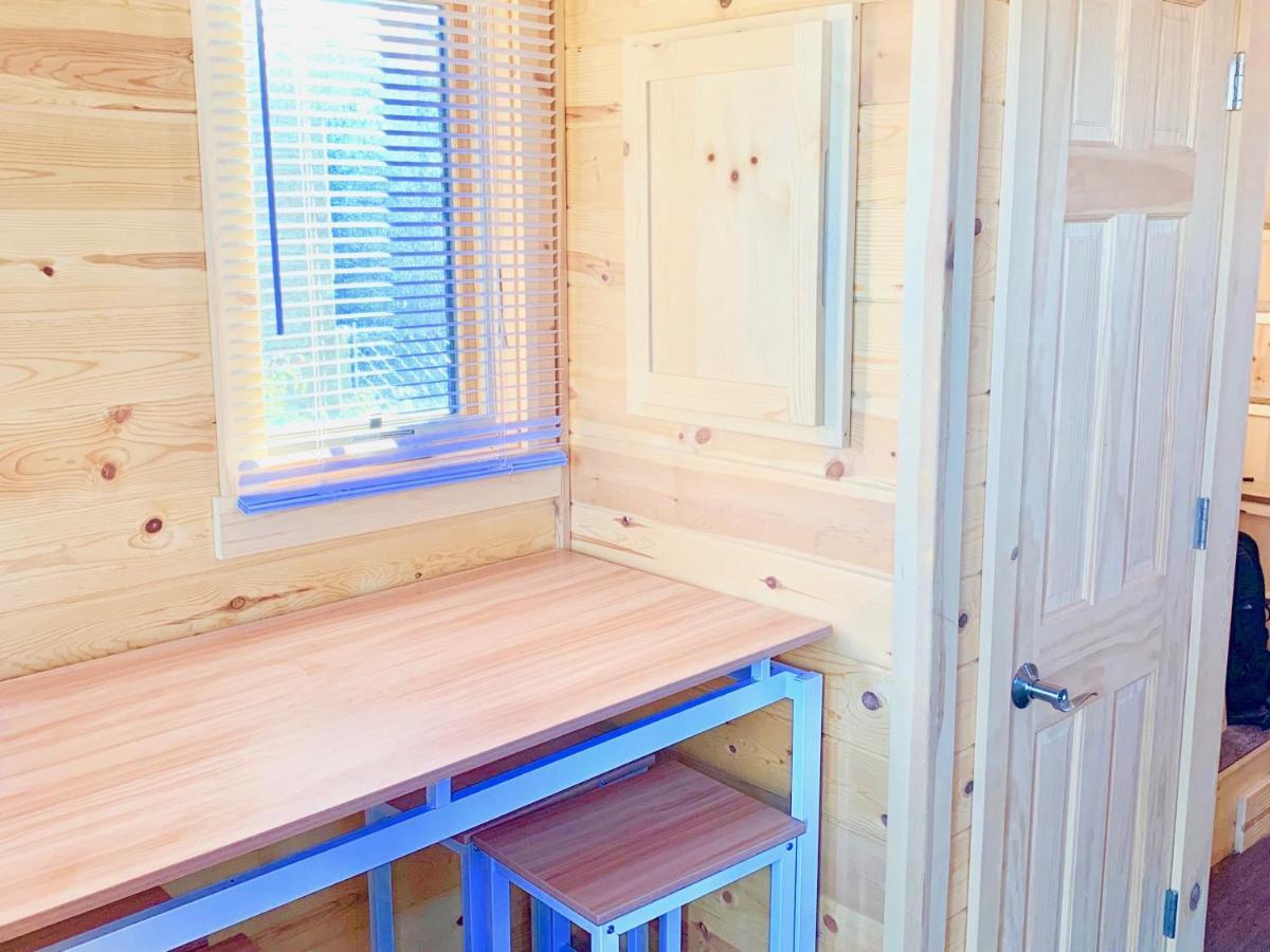 Cute Sedona Green-Certified Cedar Tiny Home 卡顿伍德 外观 照片